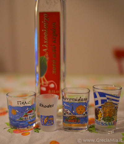Tsipouro, la grappa greca