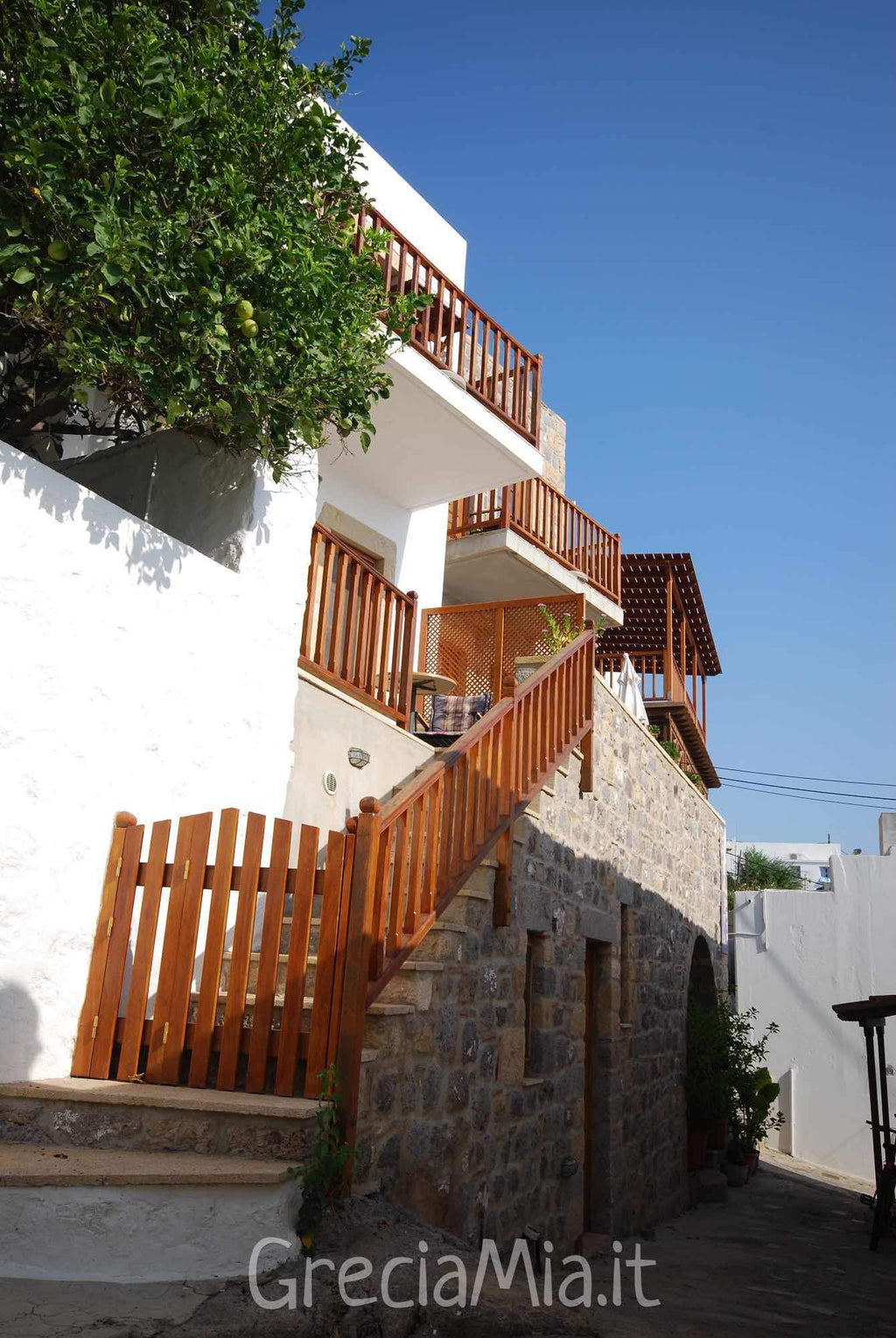 Optasia Apartments