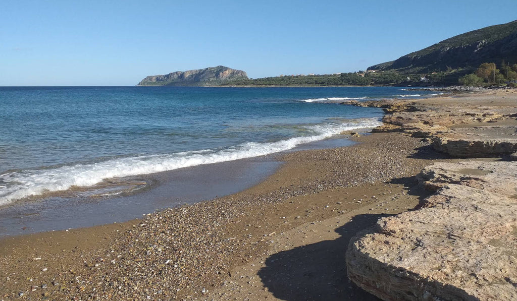 Pori beach vicino a Monemvasia
