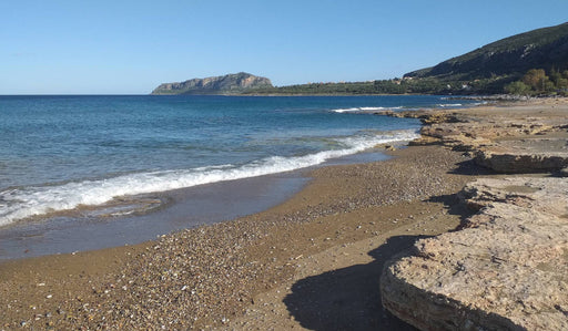 Pori beach vicino a Monemvasia