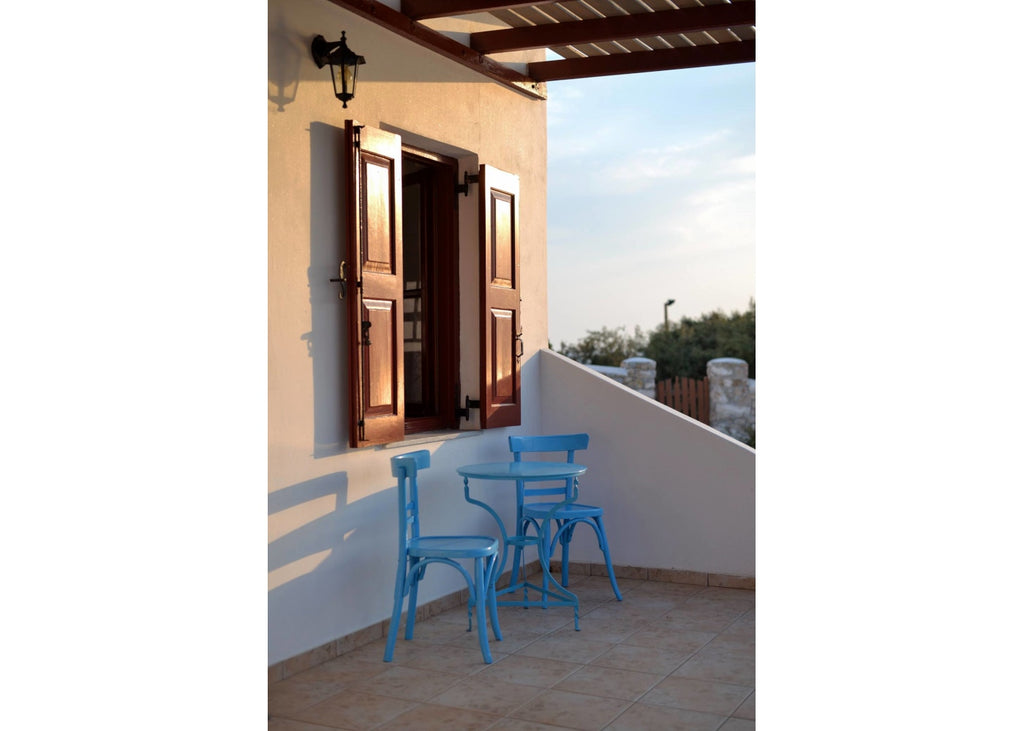 Donoussa Beach Studios