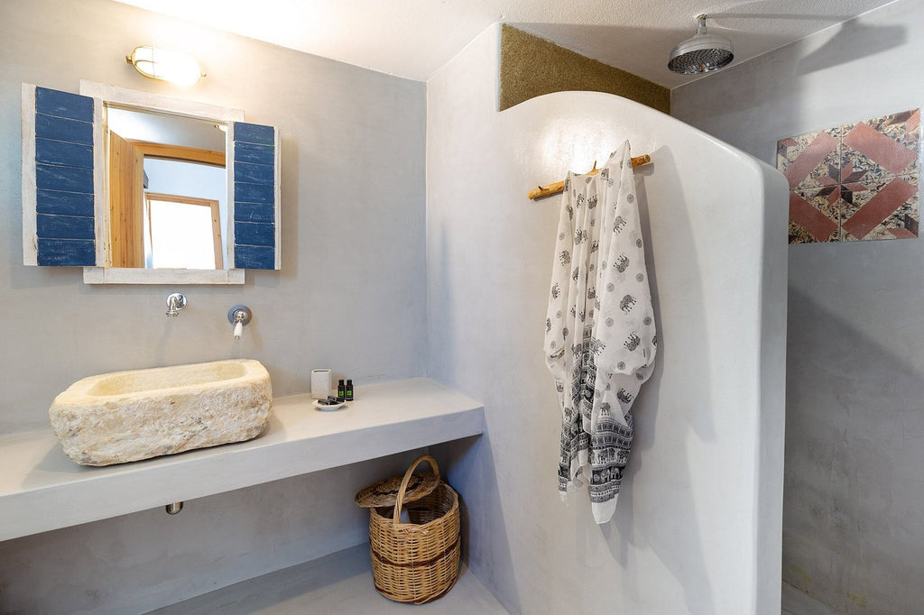 Schinoussa Ailouros Hotel