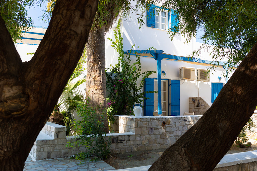 Aliki Kimolos B&B