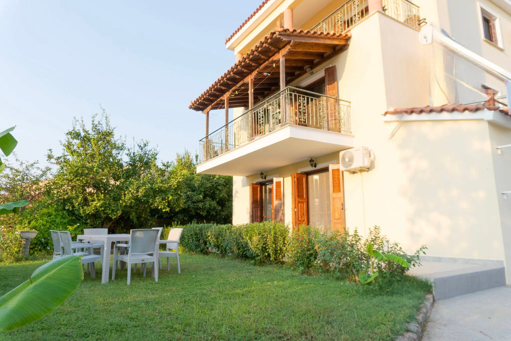 Almond's Room Myrina