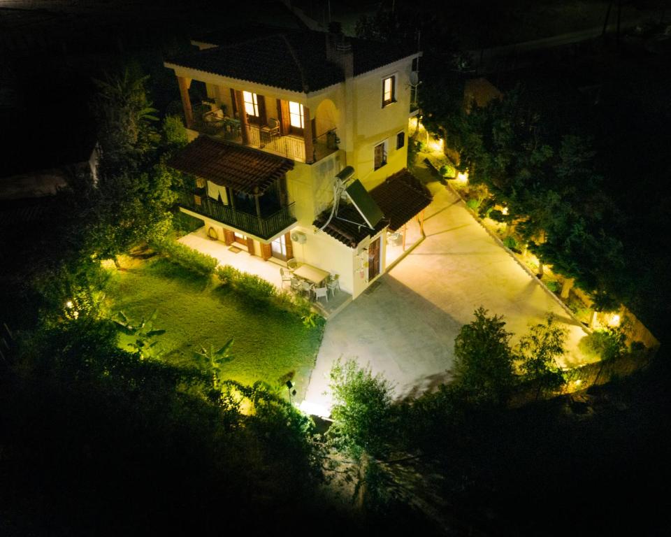 Almond's Room Myrina