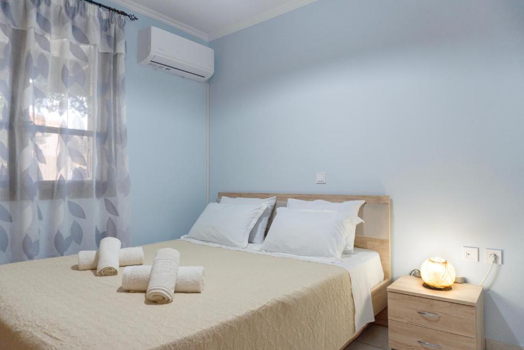 Almond's Room Myrina