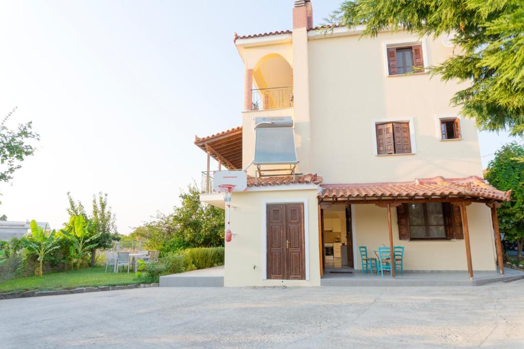 Almond's Room Myrina