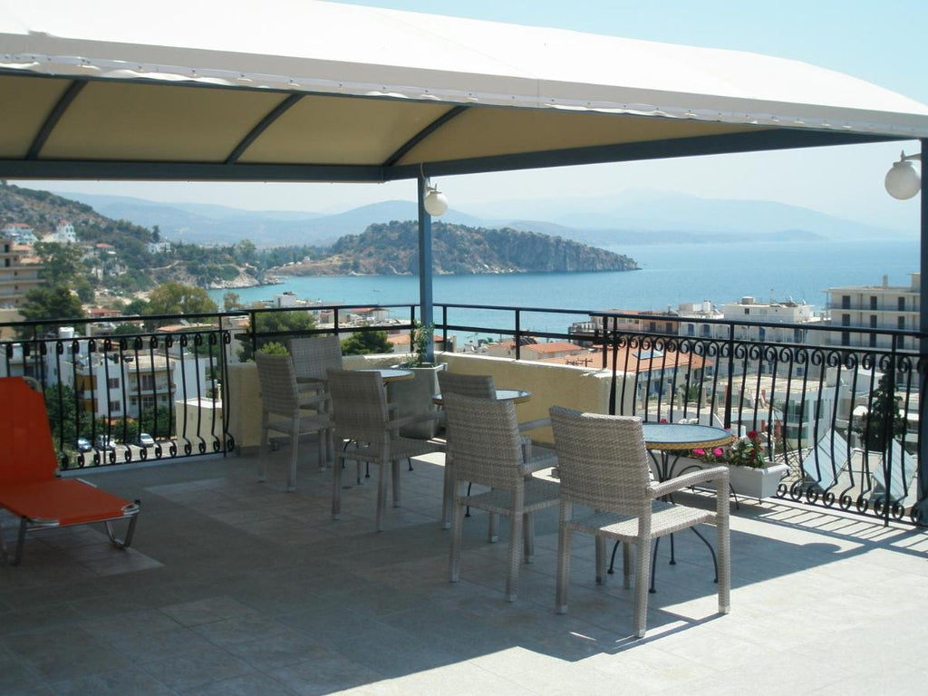 Tolo Alonia Studios & Maisonettes