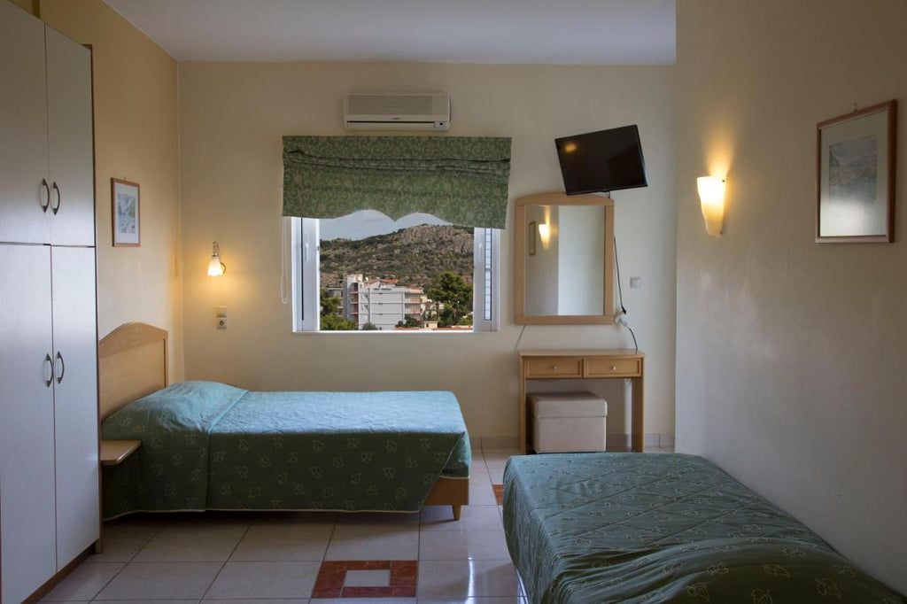 Tolo Alonia Studios & Maisonettes