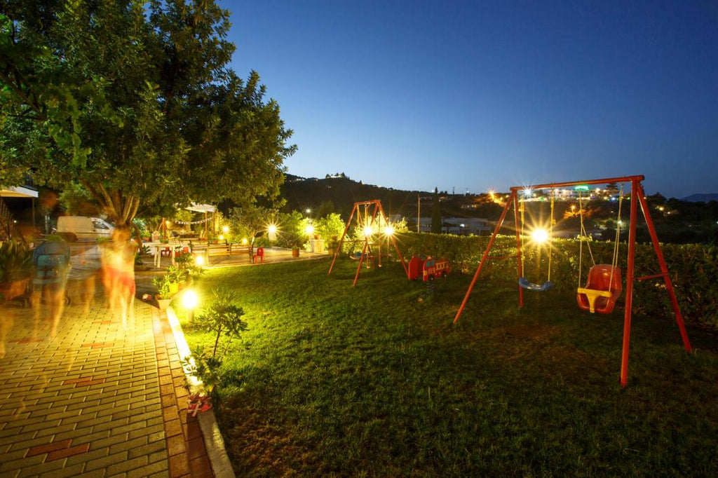 Tolo Alonia Studios & Maisonettes