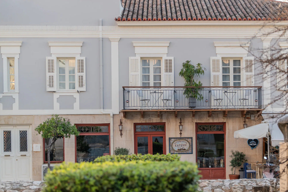 Amalie Suites