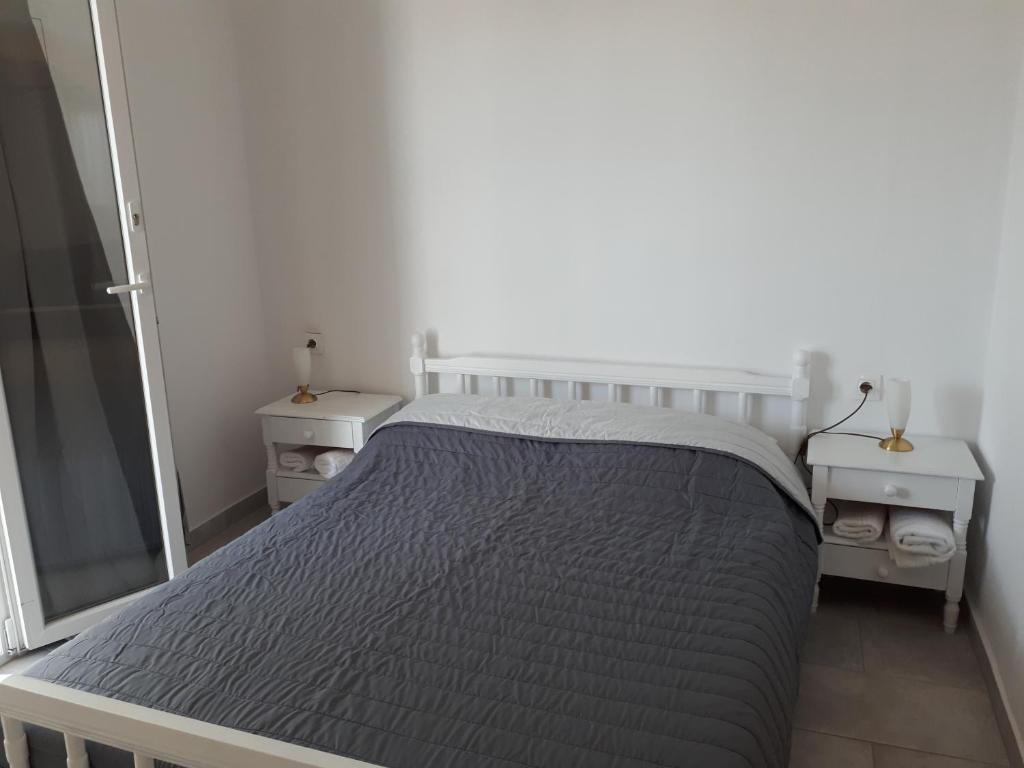 Anthi Studios Iraklia