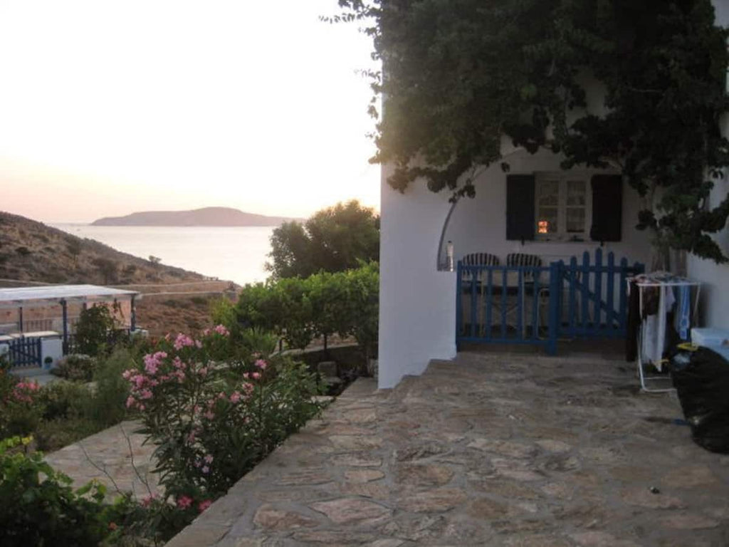 Casa Argyrios Schinoussa