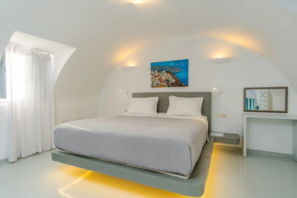 Central Fira Suites