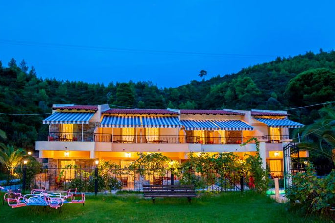 Camere vista giardino a Skiathos