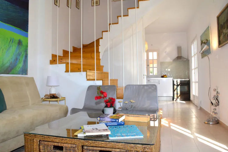 Ville con ampia zona giorno a Egina