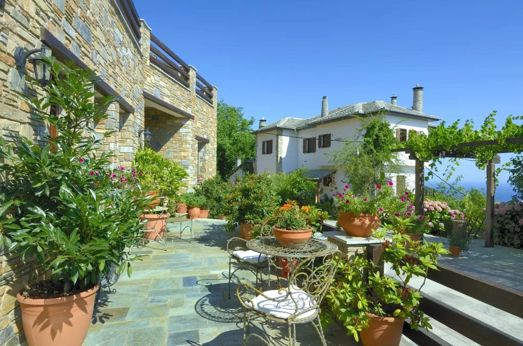 Iris Guesthouse