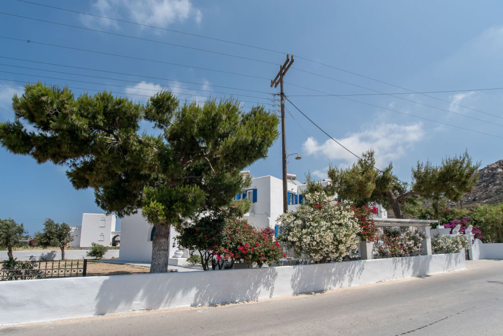 Maroulis Studios Mikri Vigla