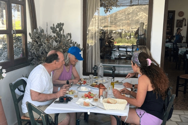 [841469355155244]Tour gastronomico in e-bike a Naxos
