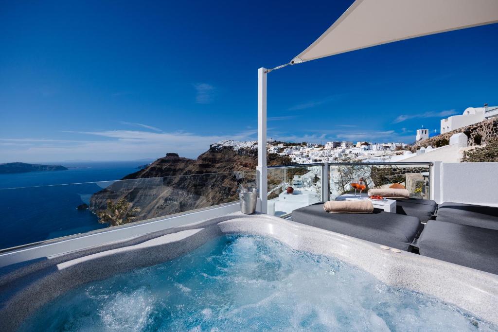 Camere vista mare e Caldera a Santorini