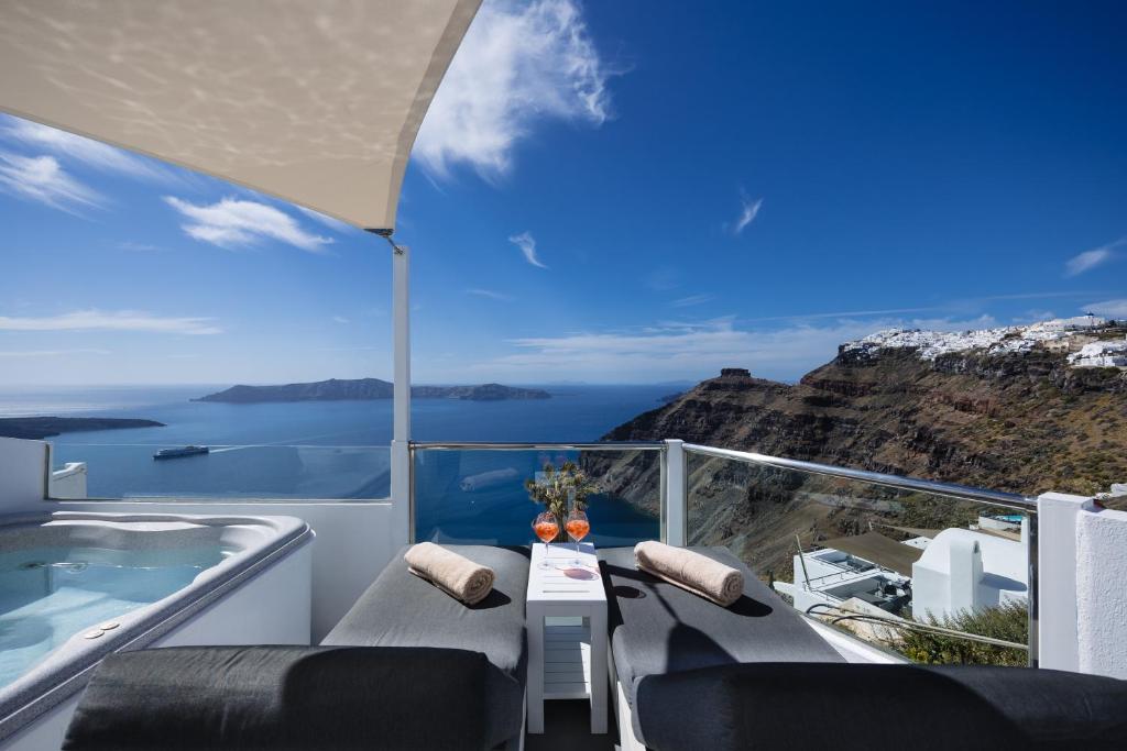 Camere di lusso vista Caldera a Santorini