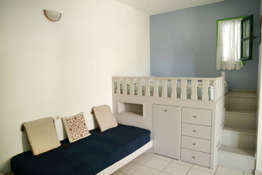 Nisyros Pali Studios