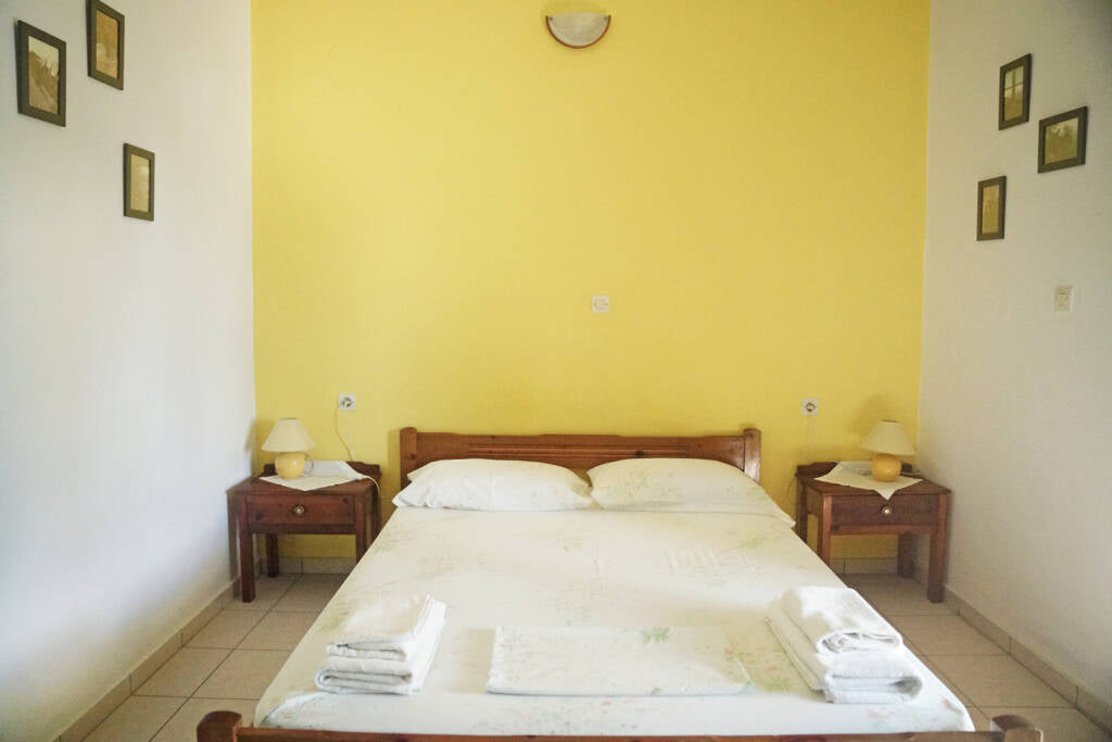 Nisyros Pali Studios