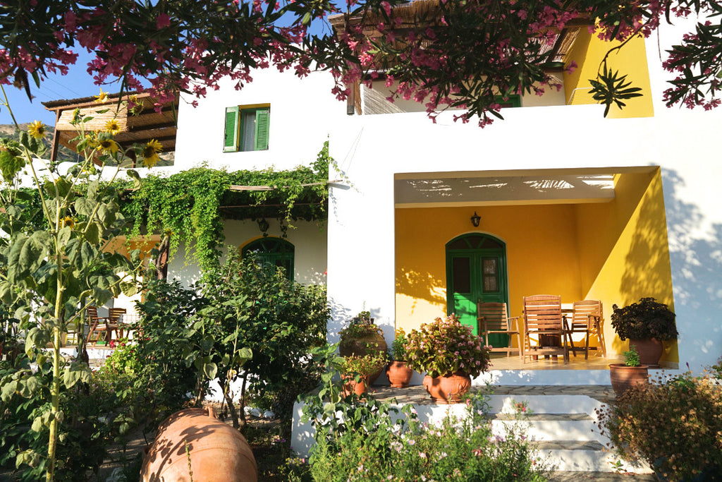 Nisyros Pali Studios