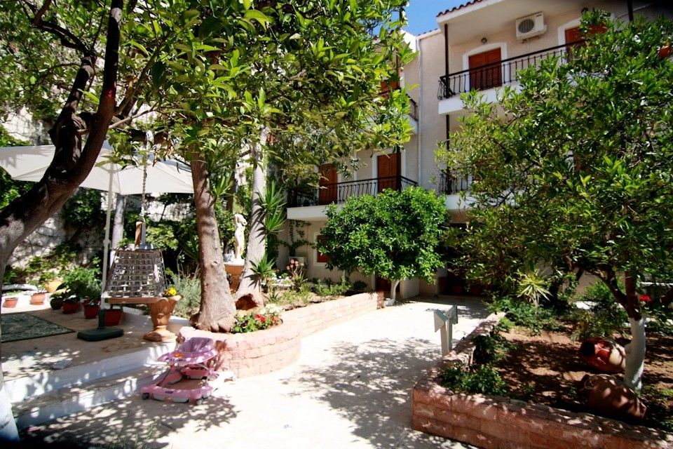 Oasis Apartments Tolò