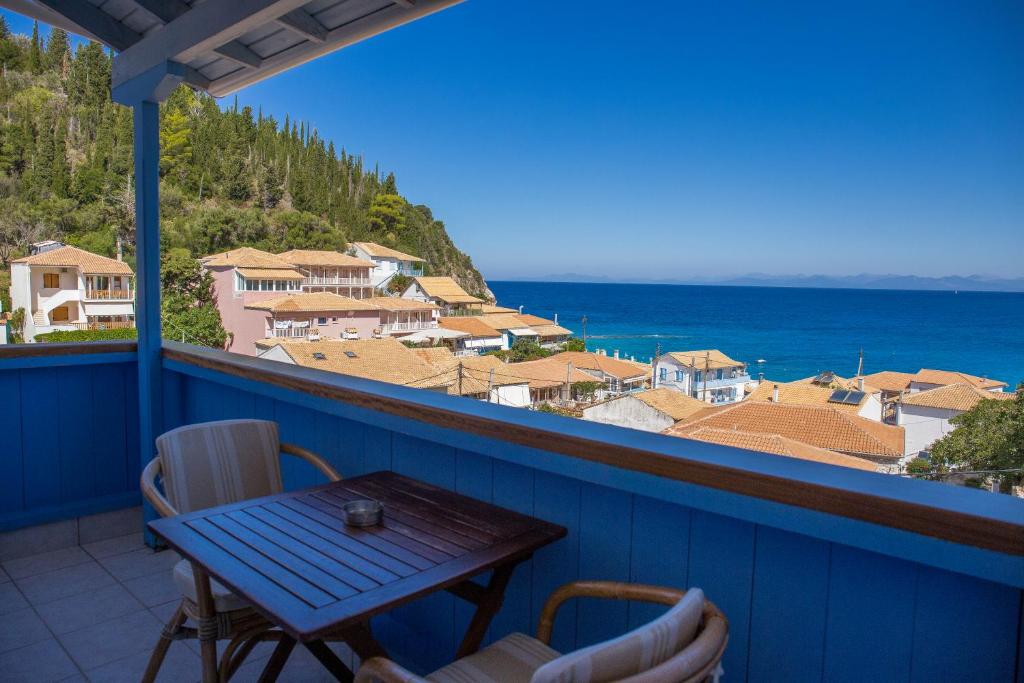 Studios con cucinotto e balcone a Lefkada