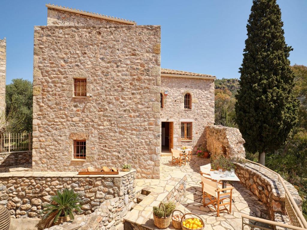 Casa torre a Kardamyli