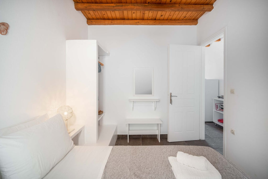 Ramos Studios Serifos