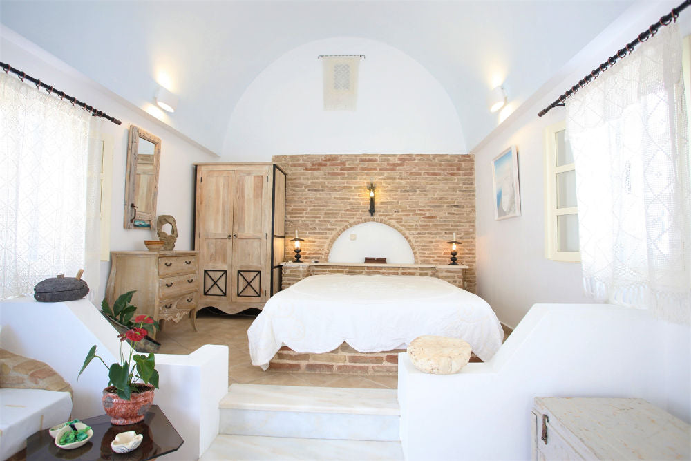 Anafi Roussou Studios