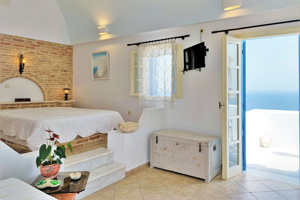 Anafi Roussou Studios