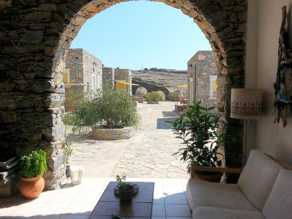 Schinoussa case in pietra