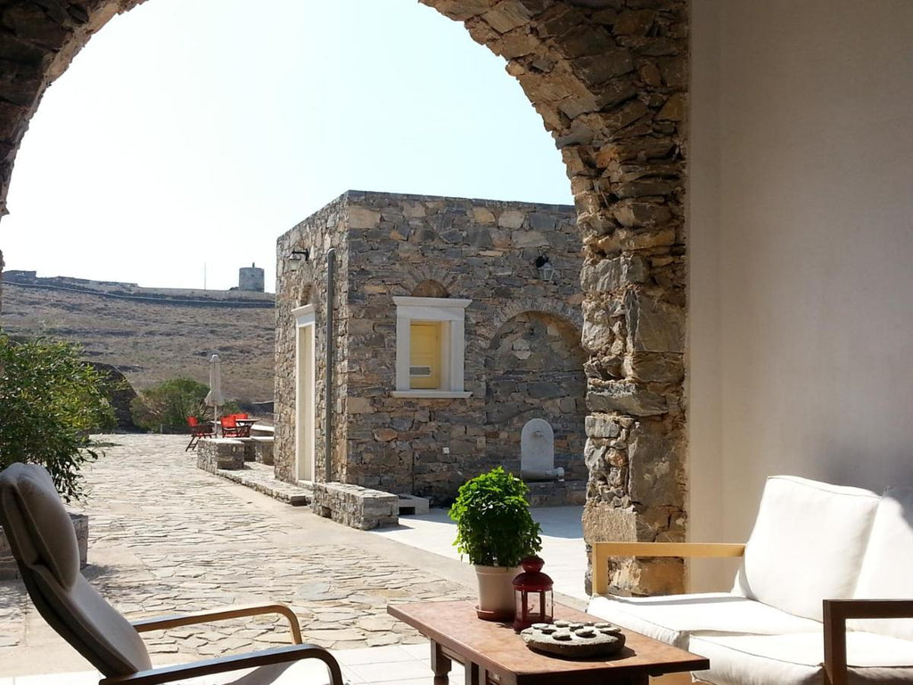 Schinoussa case in pietra