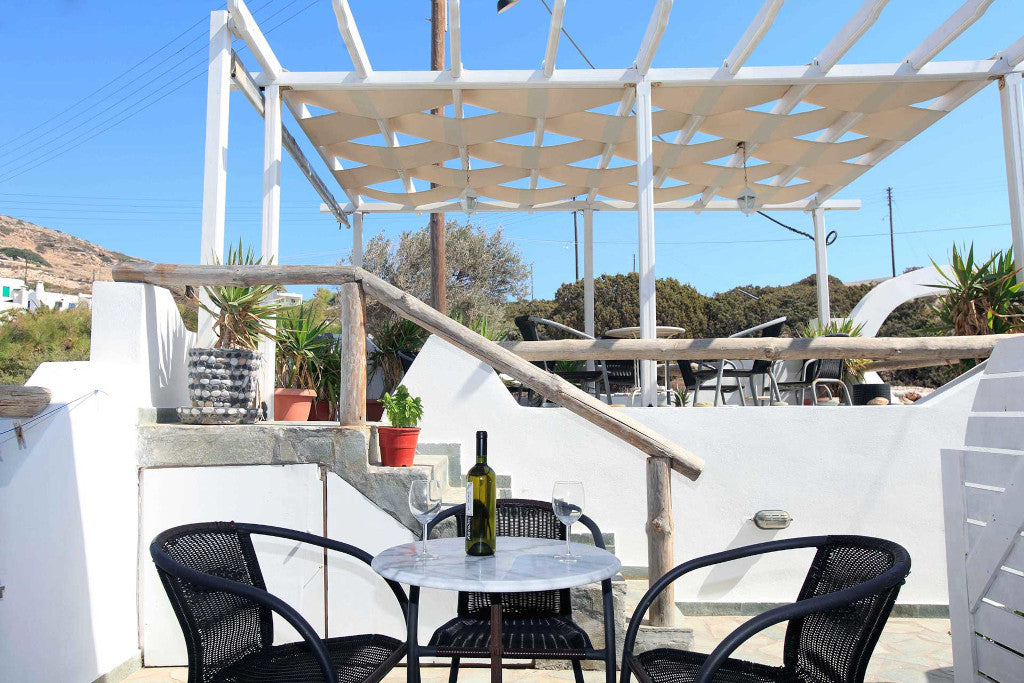 Sikinos camere sul mare