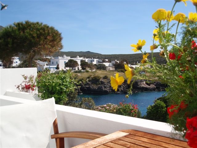 Studios fronte mare con veranda ad Avlemonas