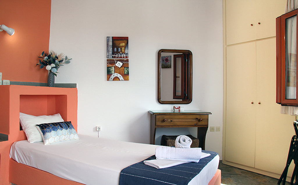 Panagiota Rooms Serifos