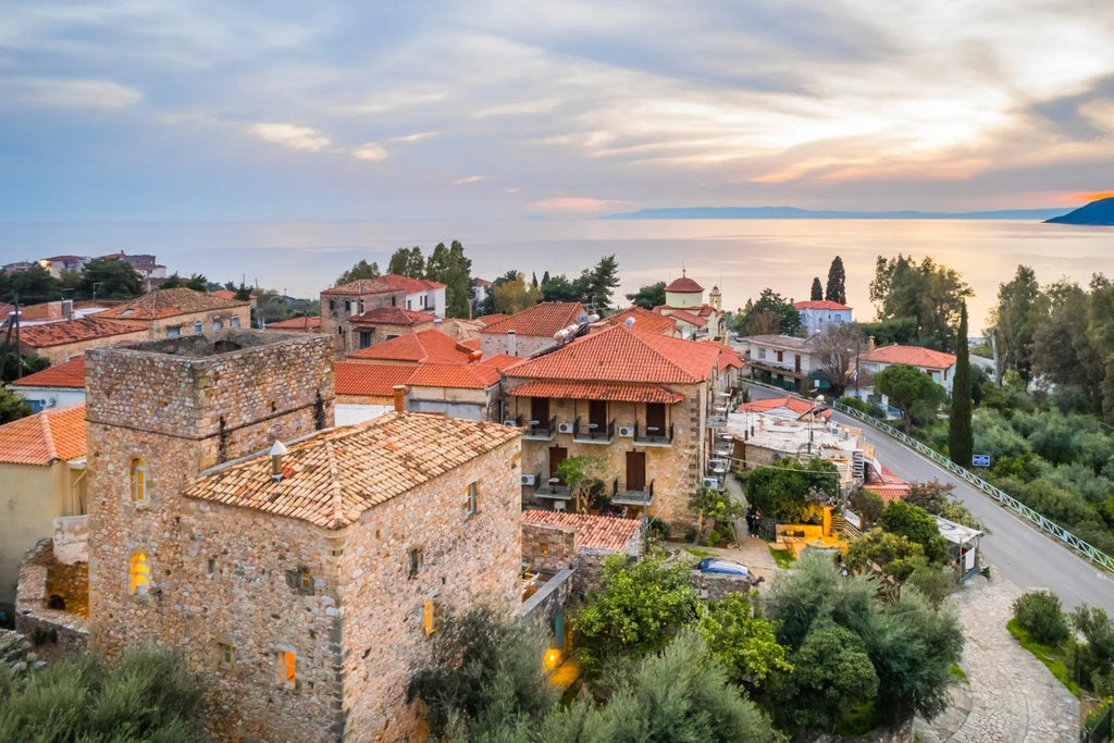 Casa torre con tre camere da letto e giardino