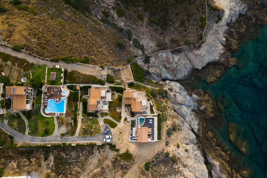 Ikaria Armenistis Ville e Suite