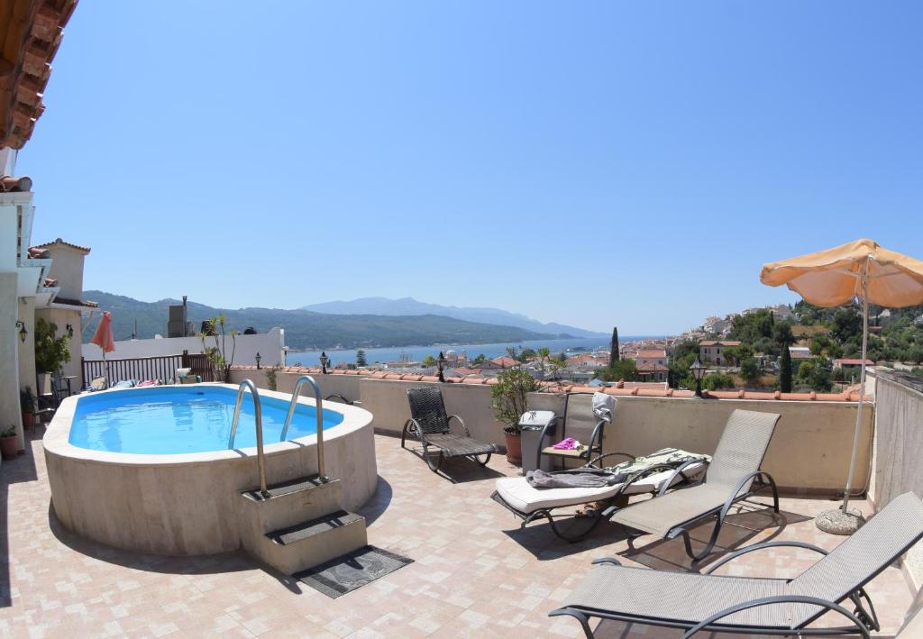 Virginia Hotel Vathy