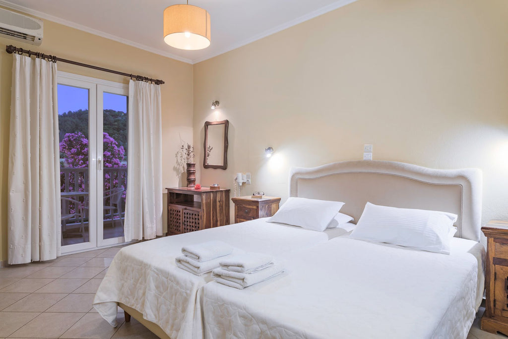 Virginia Hotel Vathy