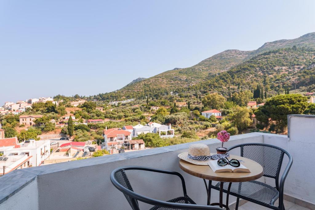 Virginia Hotel Vathy