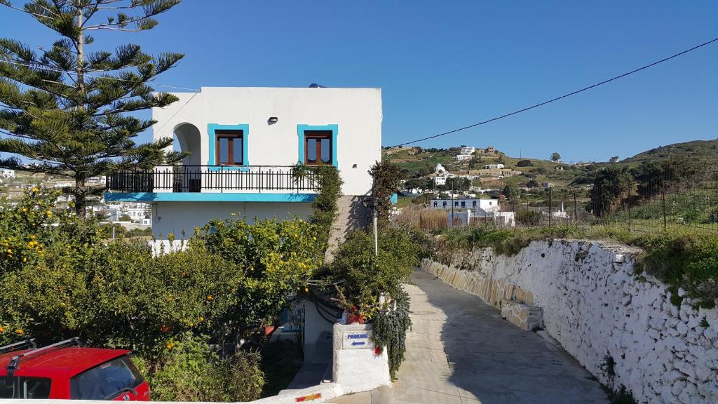 Voula's Garden Apartments