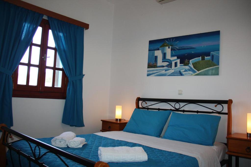 Voula's Garden Apartments