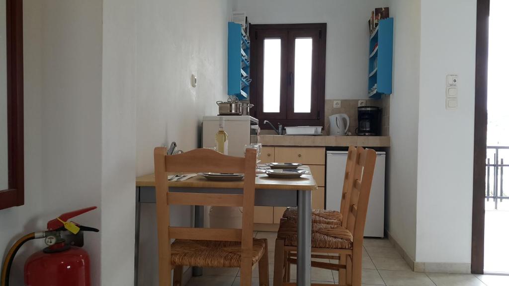 Voula's Garden Apartments