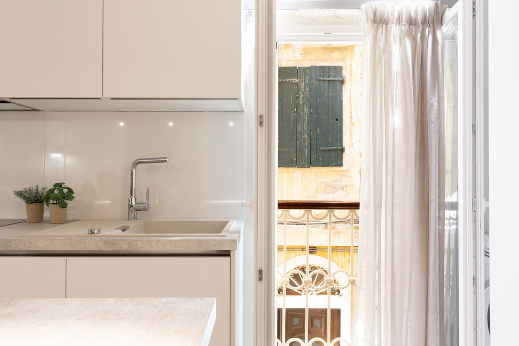 Petite Town Hall Apartment