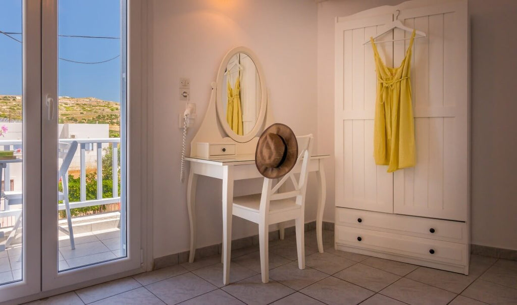 Hotel Aeolis Adamas Milos