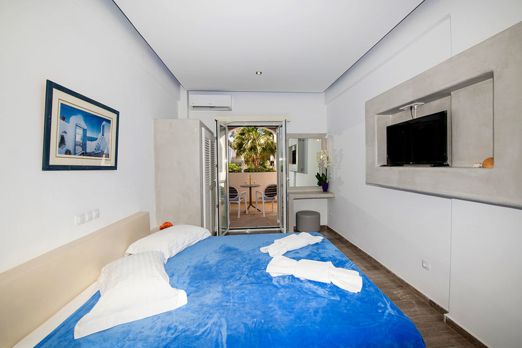 Argiris Studios Kamari